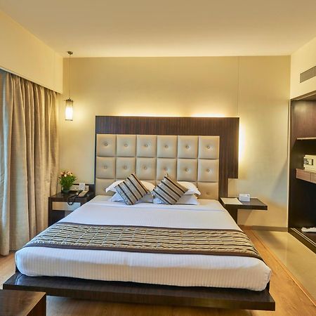 Krishna Palace Hotel Mumbai Dış mekan fotoğraf