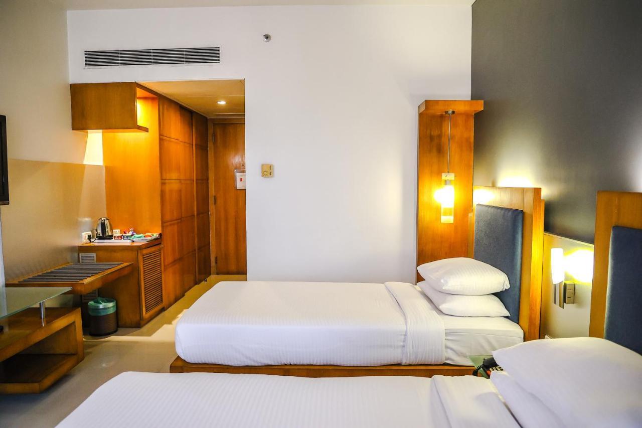 Krishna Palace Hotel Mumbai Dış mekan fotoğraf