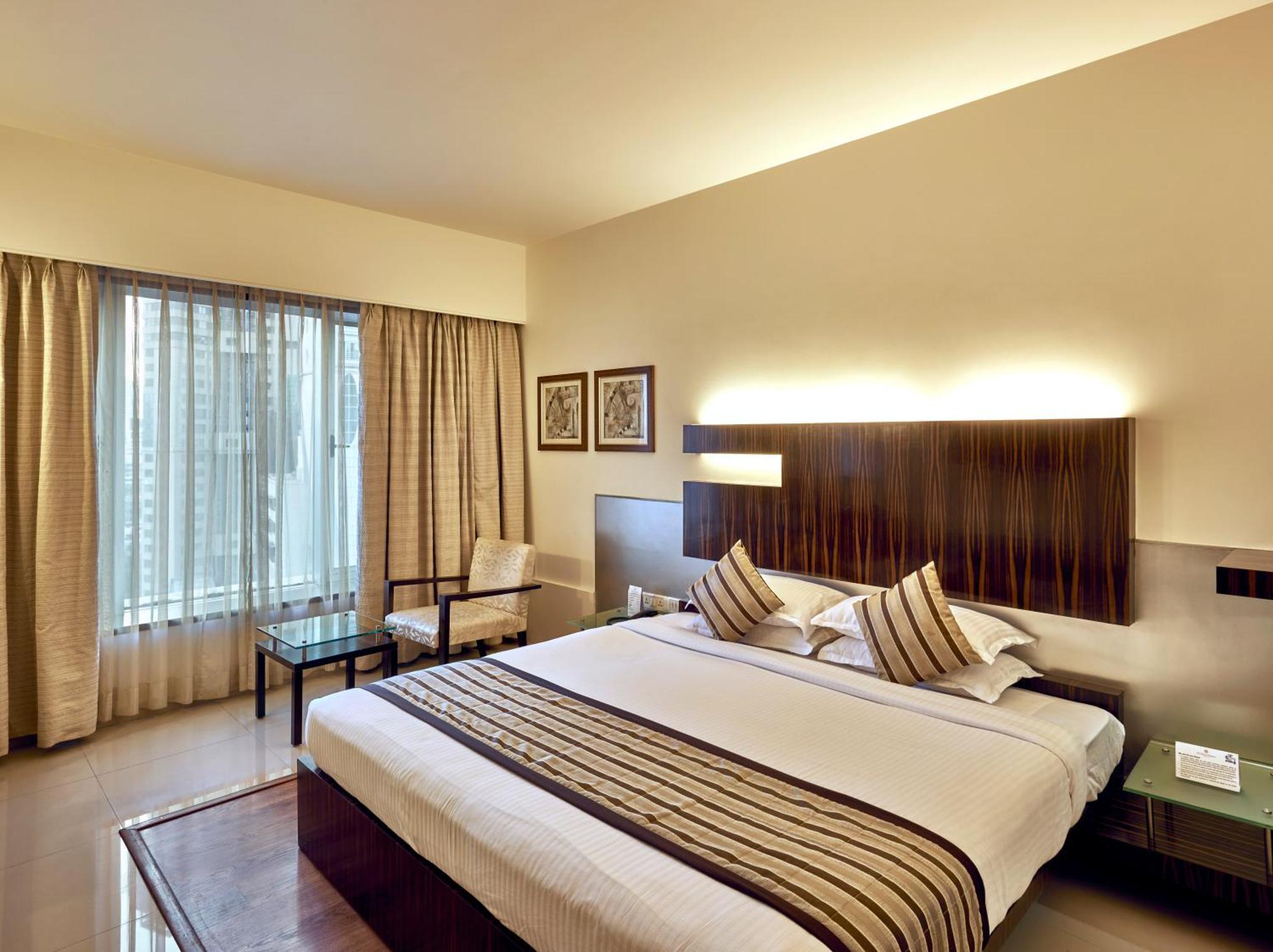 Krishna Palace Hotel Mumbai Dış mekan fotoğraf